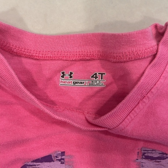 Under armour girls t shirt, like new, size 4T. - Picture 3 of 3